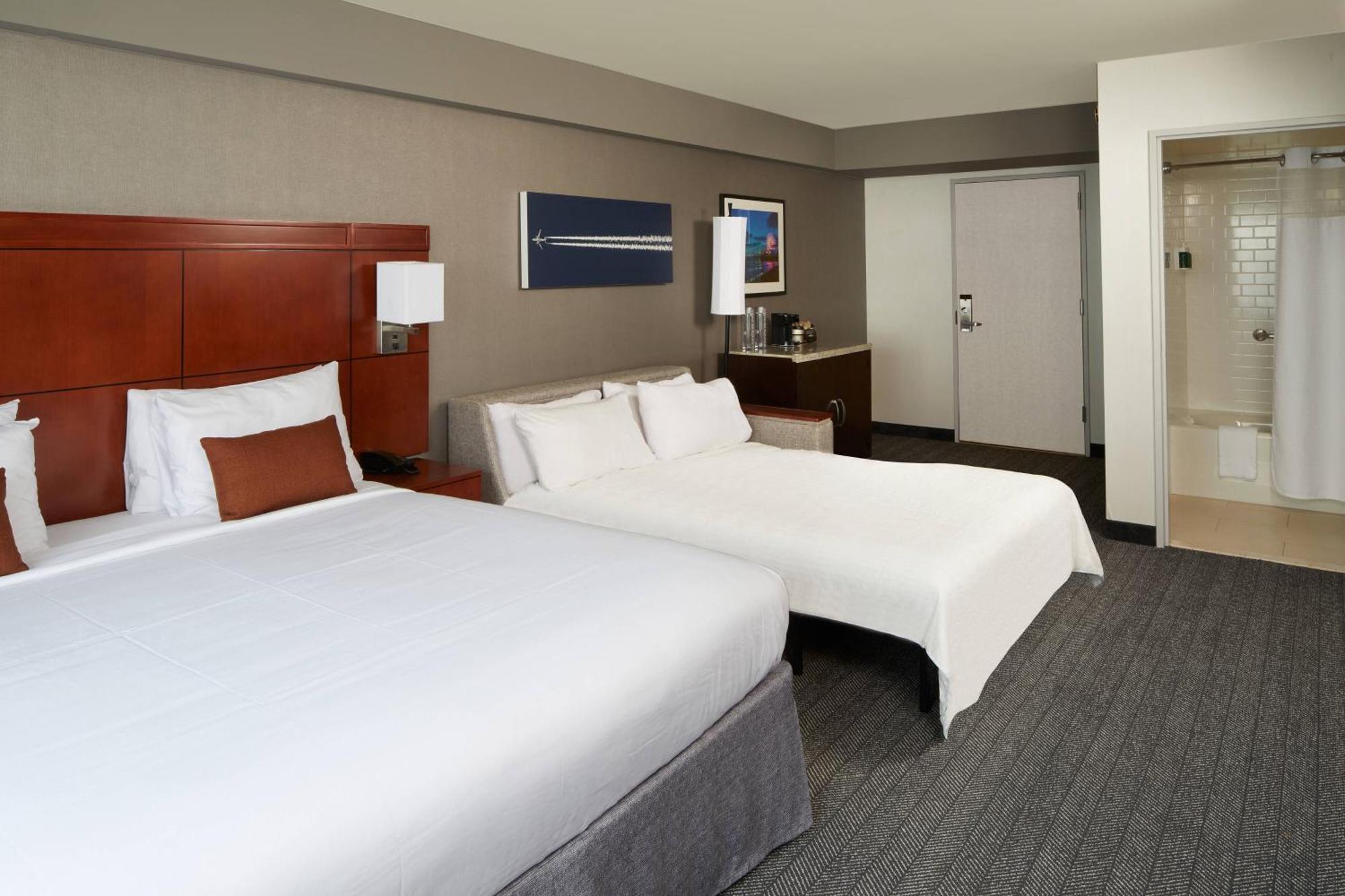 Courtyard By Marriott Los Angeles Lax / Century Boulevard Bagian luar foto