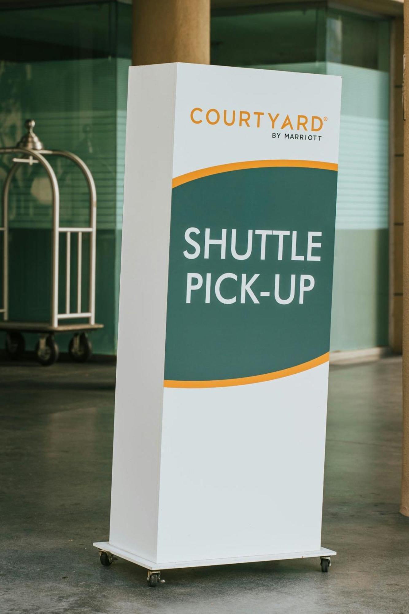 Courtyard By Marriott Los Angeles Lax / Century Boulevard Bagian luar foto